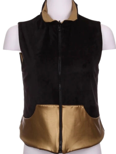Our popular reversible vests can pair perfectly with any of our signature warm up pants! They are both soft and warm with pockets on both sides for your tennis balls.  This style is in our Black + Gold design.  Machine wash cold and hang dry.