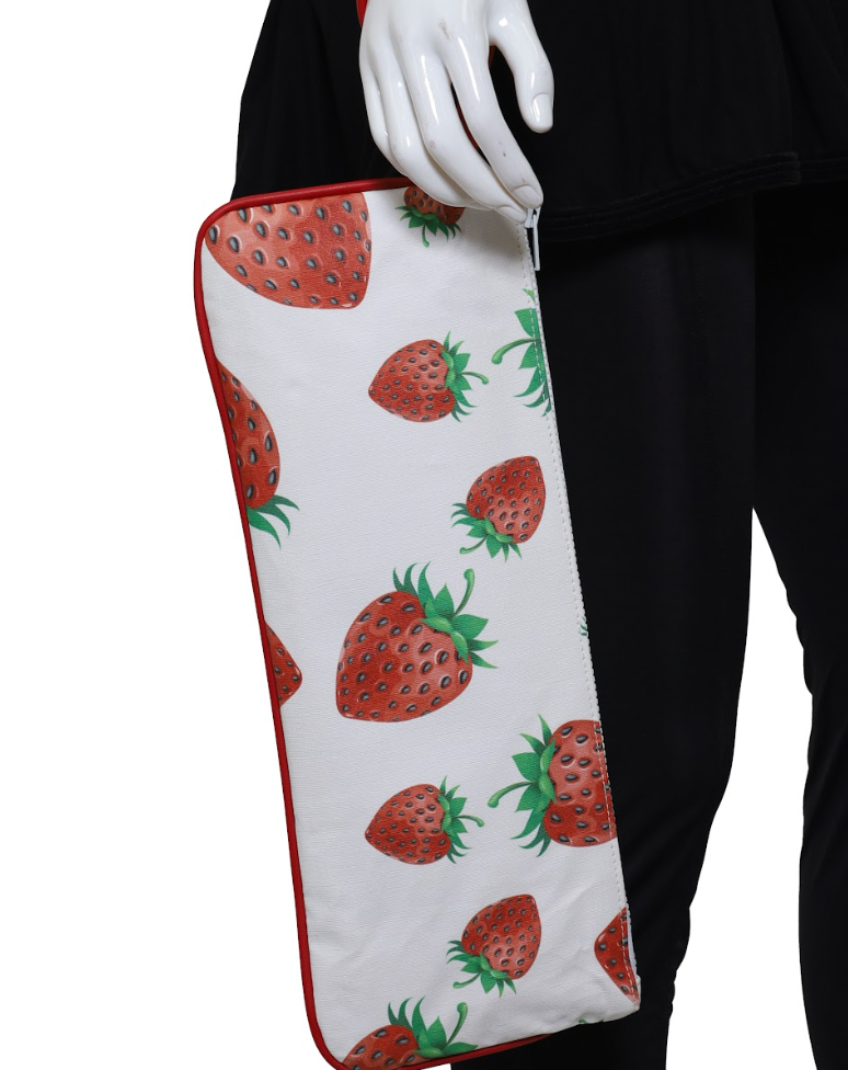 Strawberry Clutch