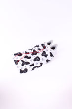 Load image into Gallery viewer, Our new super cute shoe bags for your tennis shoes to prevent dirt in your tennis bag. 
