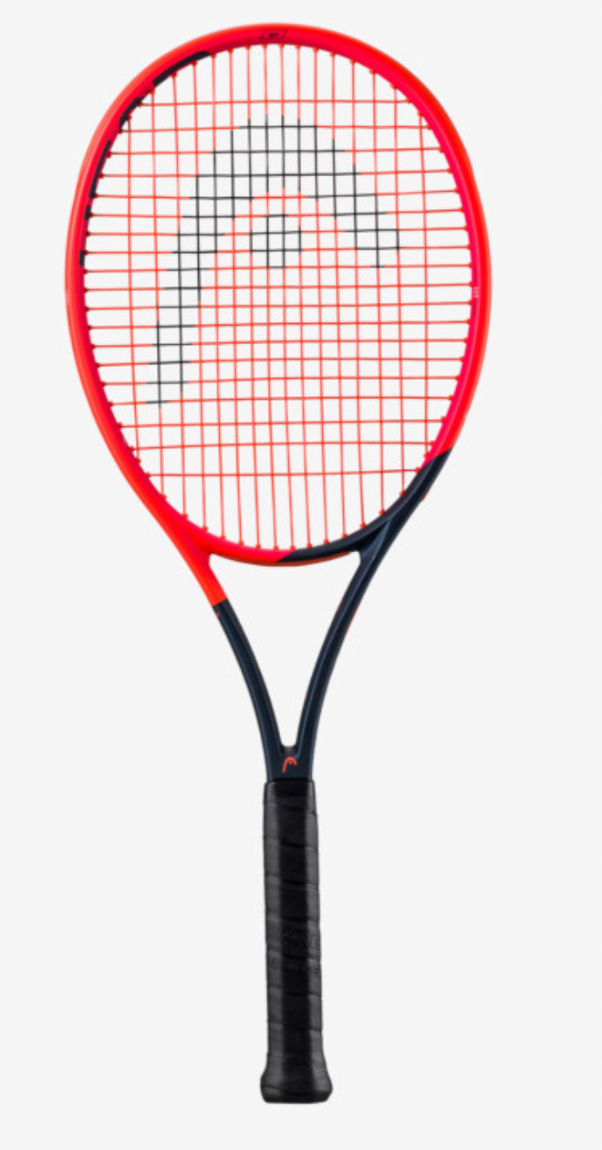 Slightly lighter than its bigger brother the RADICAL PRO, the RADICAL MP is designed for the versatile all-court tournament player, with a perfect blend of power, control and spin.